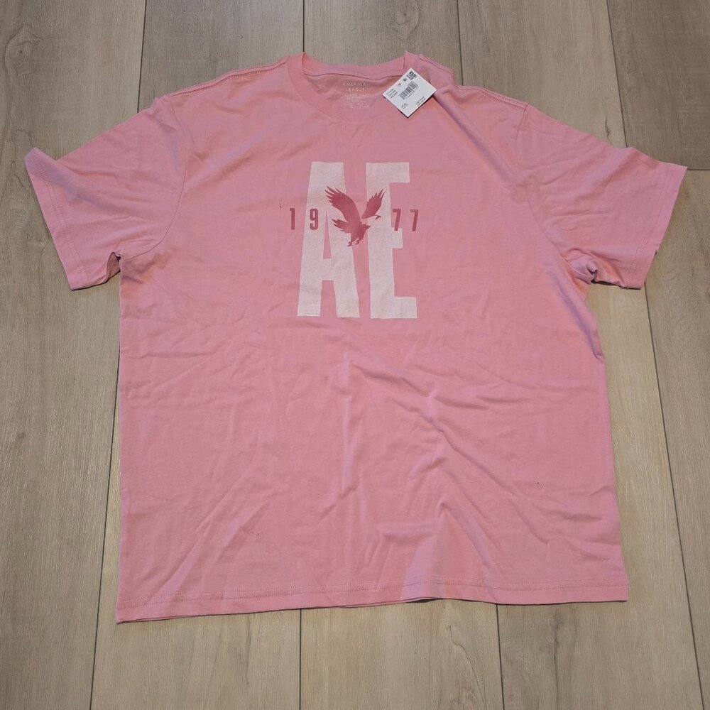 NWT mens American eagle t shirt